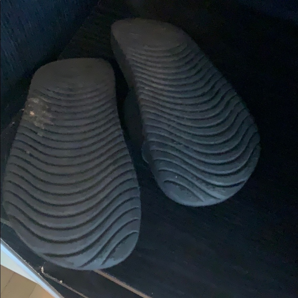 Sandals - Picture 2 of 2